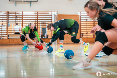 Kredity za hod nožem a hraní deskových her? Přehled nejneobvyklejších sportů, které ti VŠ skutečně započítá.